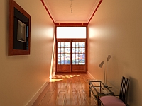 Tom_Phillpis_Hallway